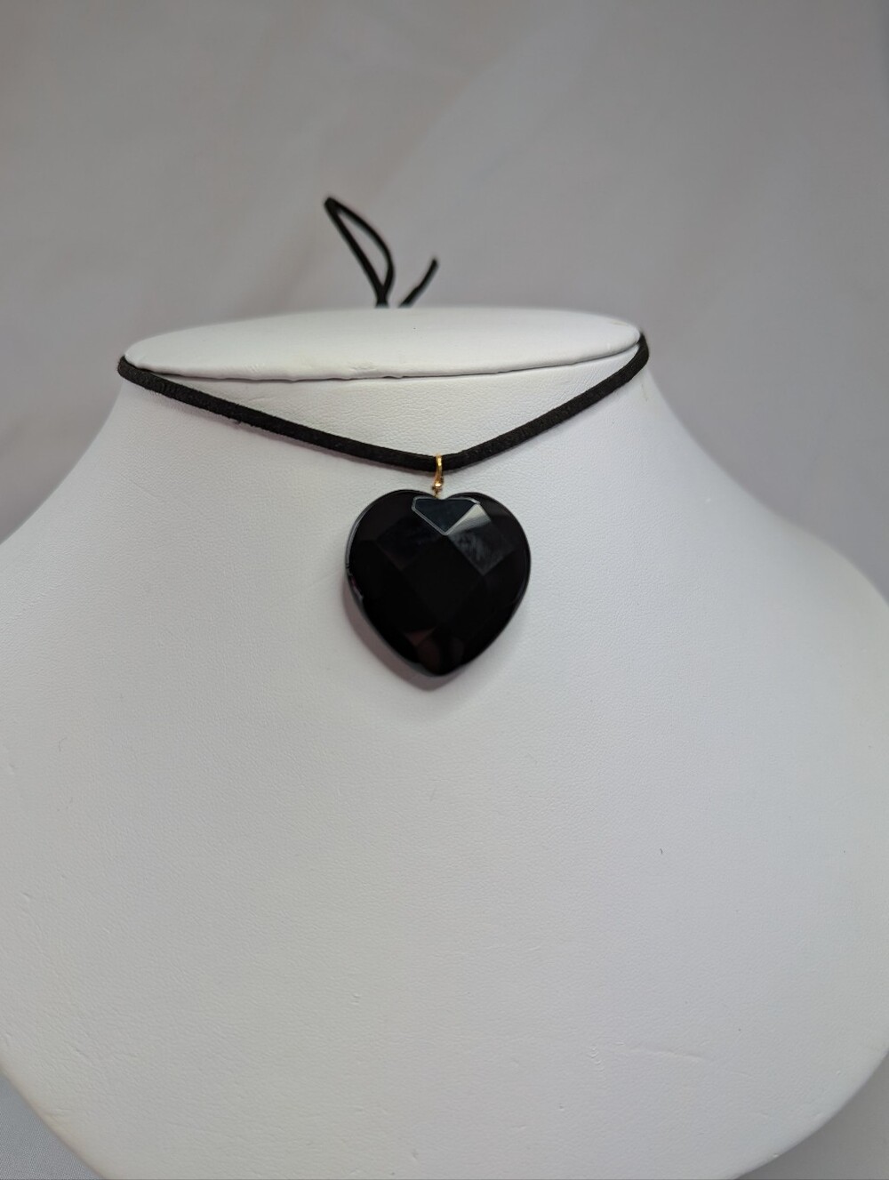 Black Onyx Heart Pendant Choker Necklace